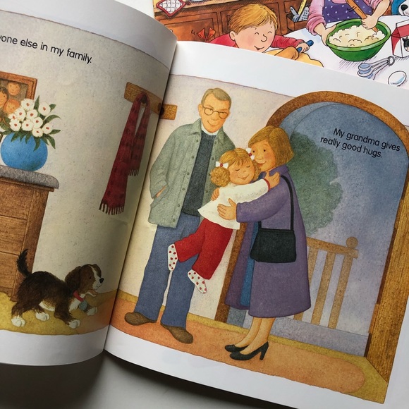 2 thanksgiving books - Picture 8 of 12